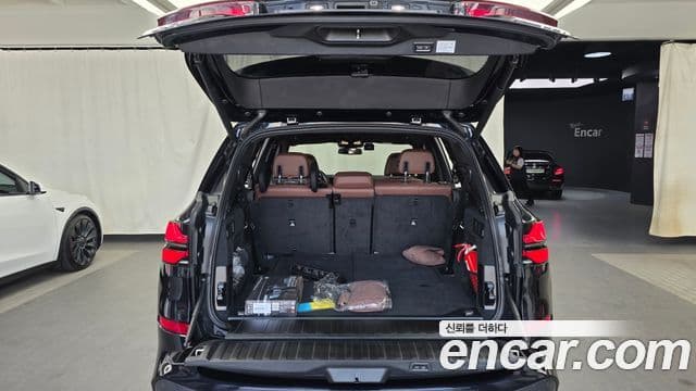 BMW X5 2023 — Photo 17/33