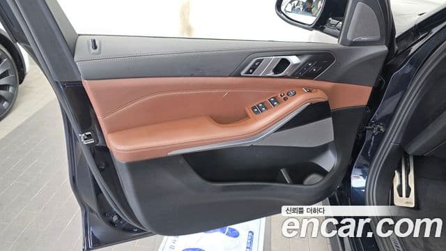 BMW X5 2023 — Photo 20/33