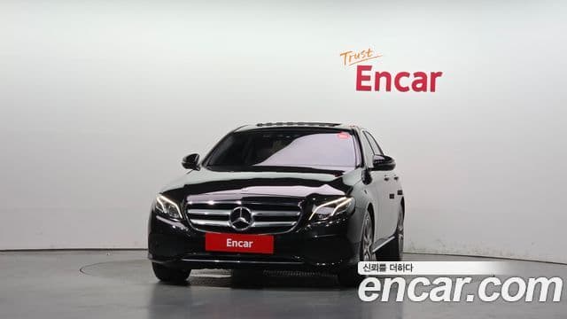 Mercedes-Benz E-Class 2019 — Фото 3/20