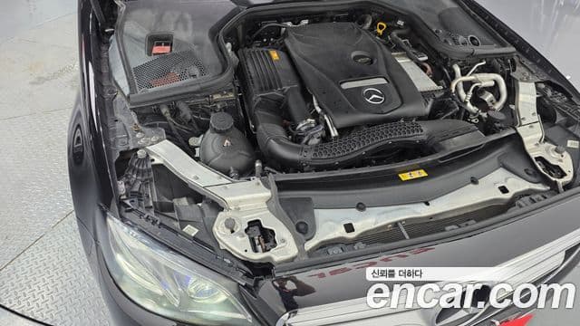 Mercedes-Benz E-Class 2019 — Фото 6/20