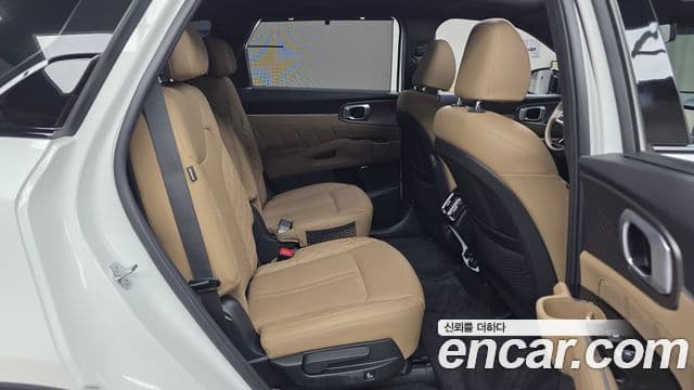 Kia Sorento 2024 — Şəkil 25/39