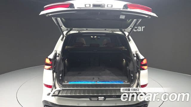 BMW X5 2023 — Photo 20/32