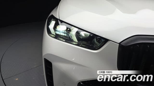 BMW X5 2023 — Photo 31/32