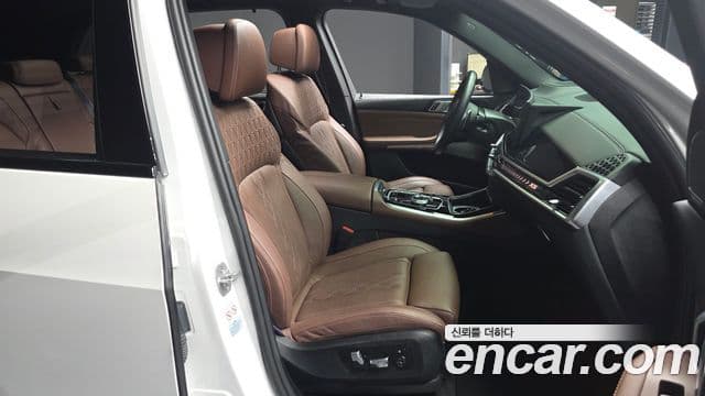 BMW X5 2023 — Photo 2/32