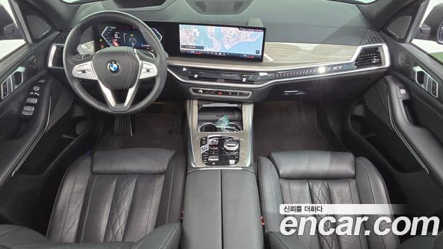 BMW X7 2024 — Photo 22/34