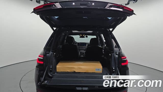 BMW X7 2024 — Photo 17/34
