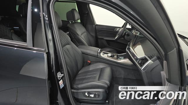 BMW X7 2024 — Photo 29/34