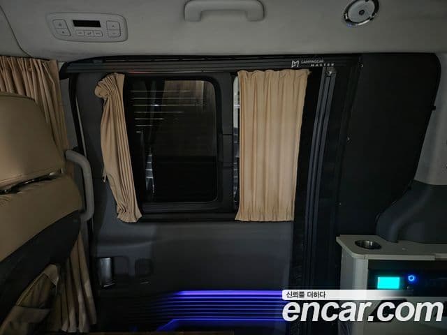 Hyundai Staria 2022 — Photo 10/18