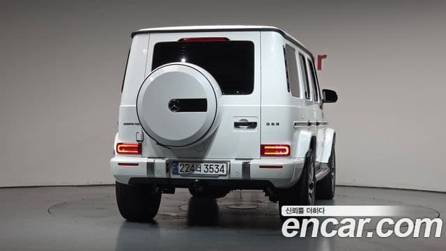 Mercedes-Benz G-Class 2024 — Photo 26/36