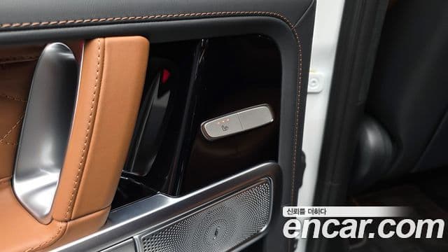 Mercedes-Benz G-Class 2024 — Photo 23/36