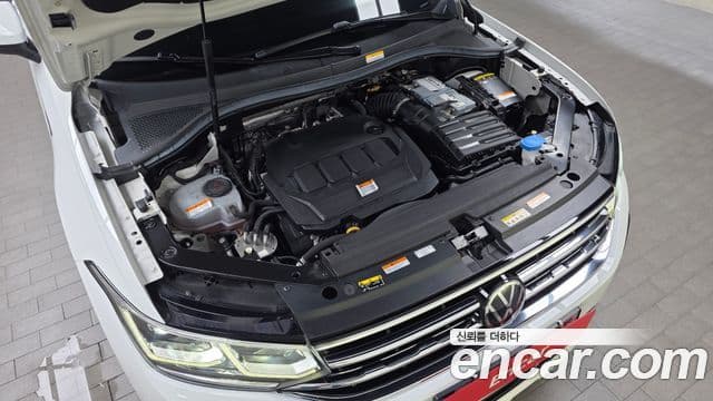 Volkswagen Tiguan 2022 — Photo 6/31
