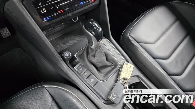 Volkswagen Tiguan 2022 — Photo 23/31