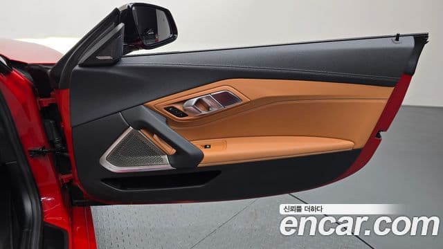BMW Z4 2022 — Photo 10/30