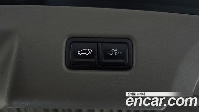 Kia Carnival 2024 — Фото 19/20