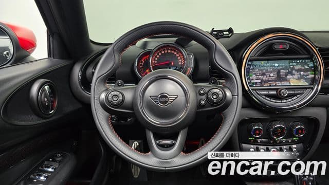 Mini Cooper S Clubman 2020 — Фото 13/20