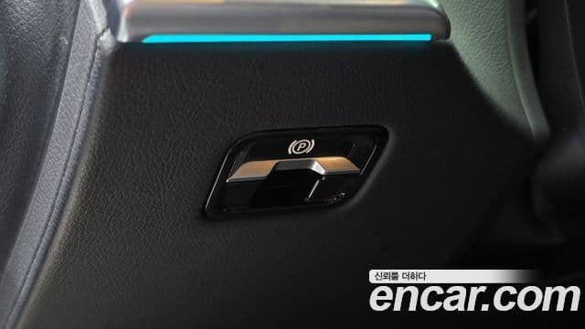 Mercedes-Benz S-Class 2022 — Photo 29/38