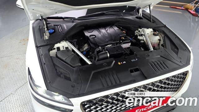 Genesis GV70 2021 — Photo 13/20