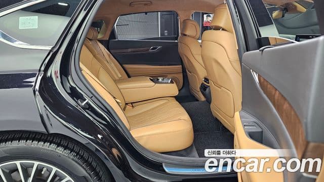 Genesis G80 2023 — Şəkil 12/31