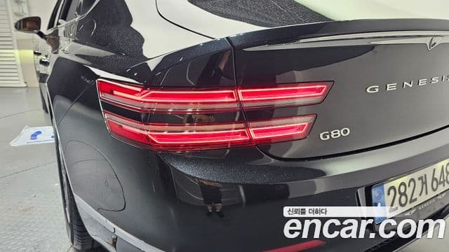 Genesis G80 2023 — Şəkil 26/31