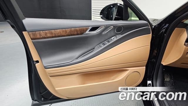 Genesis G80 2023 — Şəkil 19/31