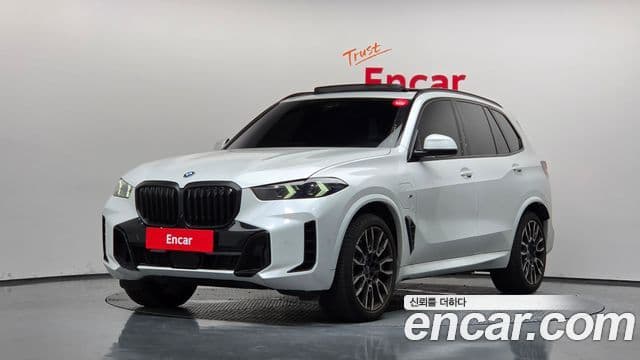 BMW X5 2025 — Photo 1/38
