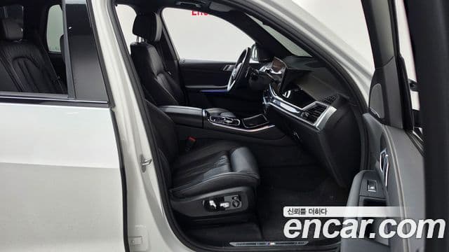 BMW X5 2025 — Photo 36/38