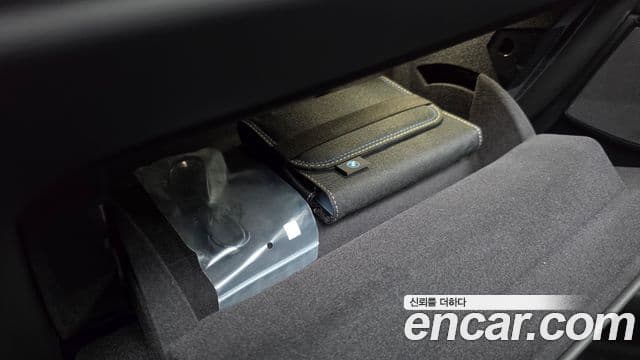 BMW X5 2025 — Photo 18/38