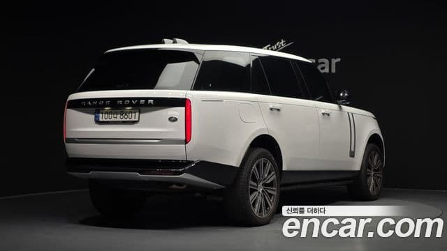 Land Rover Range Rover 2022 — Фото 2/20
