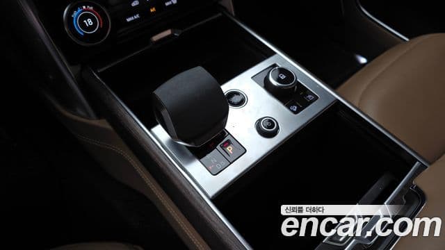 Land Rover Range Rover 2022 — Фото 9/20