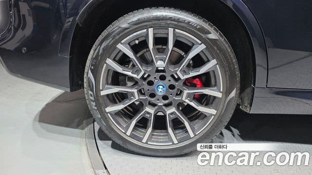 BMW X5 2024 — Photo 19/33