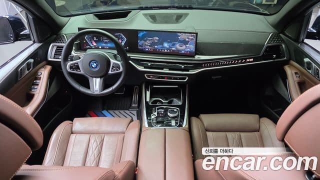BMW X5 2024 — Photo 8/33