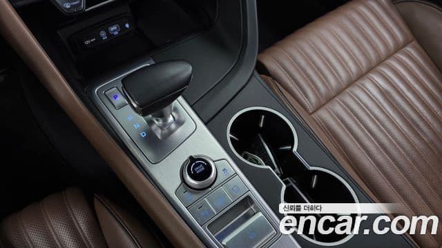 Genesis G70 2018 — ფოტო 32/33
