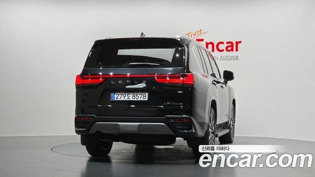 Lexus LX 2025 — ფოტო 35/37