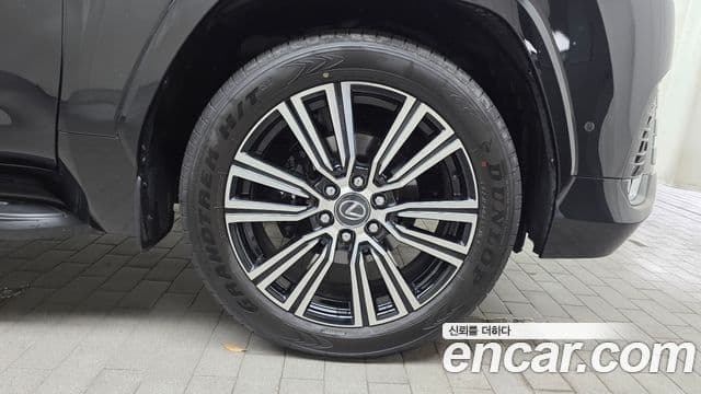 Lexus LX 2025 — ფოტო 4/37