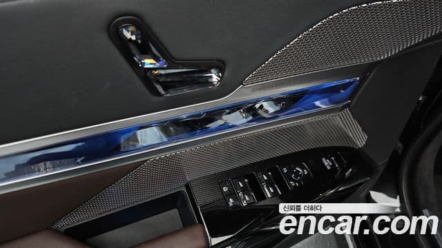 BMW 7 Series 2023 — Photo 23/40