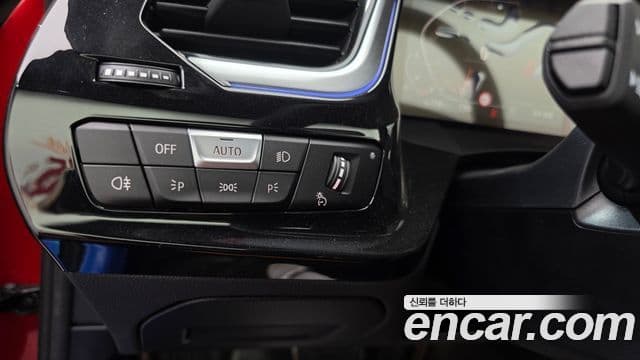 BMW Z4 2025 — Photo 8/31