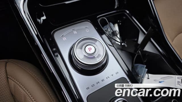 Kia Sorento 2023 — Фото 9/20