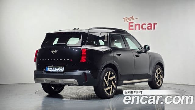 Mini Cooper S Countryman 2026 — Фото 2/20