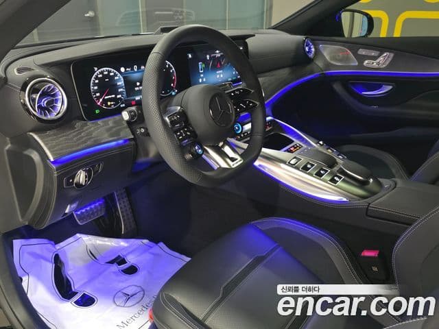 Mercedes-Benz AMG GT 2025 — Photo 7/18
