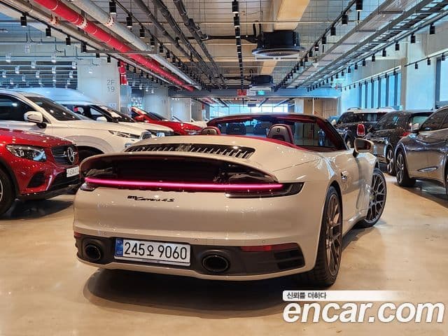 Porsche 911 2024 — Photo 11/17