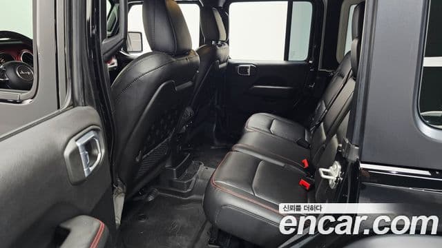 Jeep Wrangler 2023 — Photo 16/30