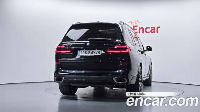 BMW X7, 2025