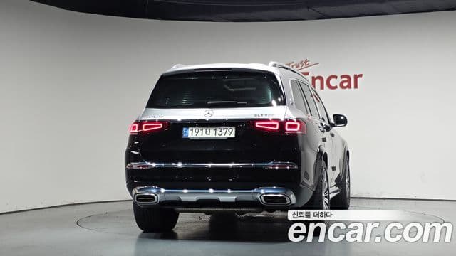 Mercedes-Benz GLS-Class 2023 — Photo 19/43