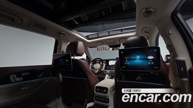 Mercedes-Benz GLS-Class 2023 — Photo 20/43