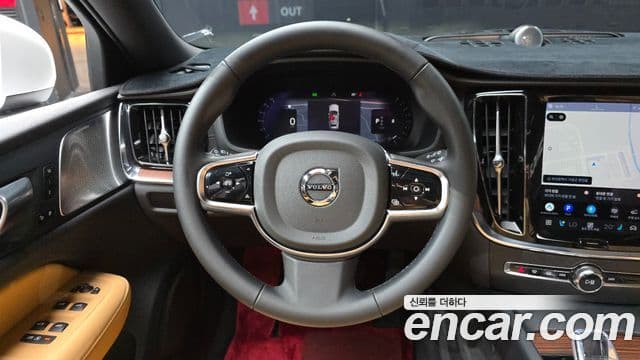 Volvo V60 Cross Country 2024 — Фото 13/20