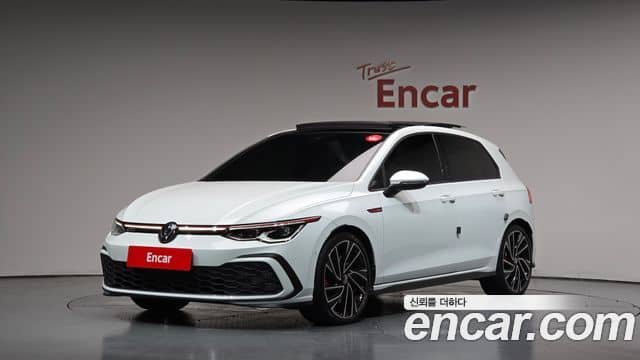 Volkswagen Golf, 2024