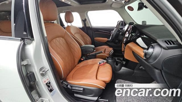 Mini Cooper S 2022 — Photo 20/36