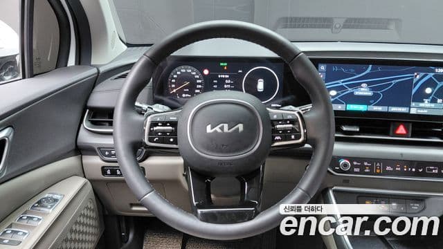 Kia Carnival 2024 — Фото 14/20