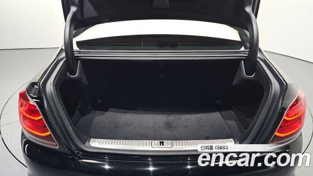Kia The K9 2018 — Şəkil 34/34