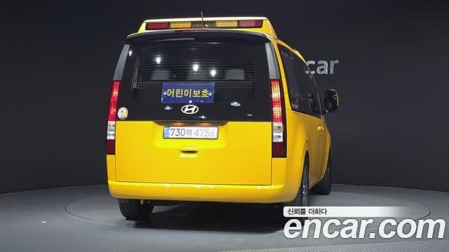 Hyundai Staria 2025 — Фото 4/20